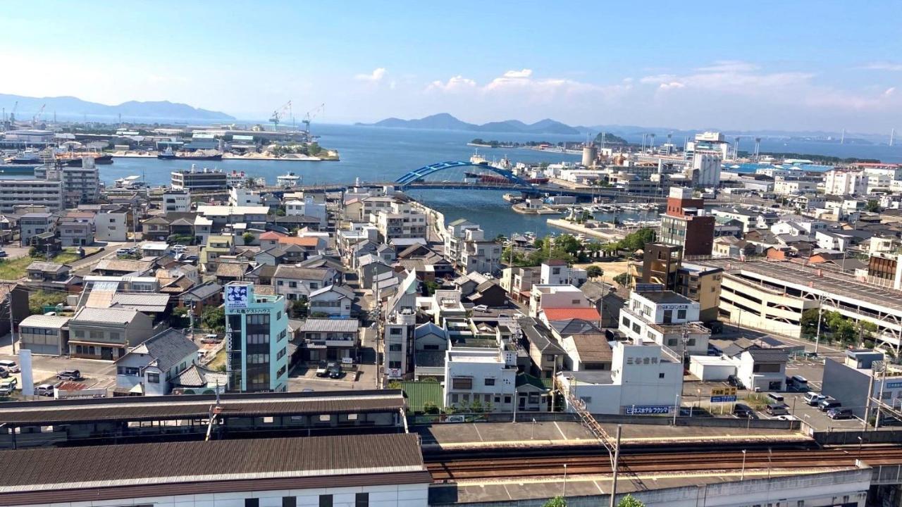Toyoko Inn Marugame Ekimae Экстерьер фото