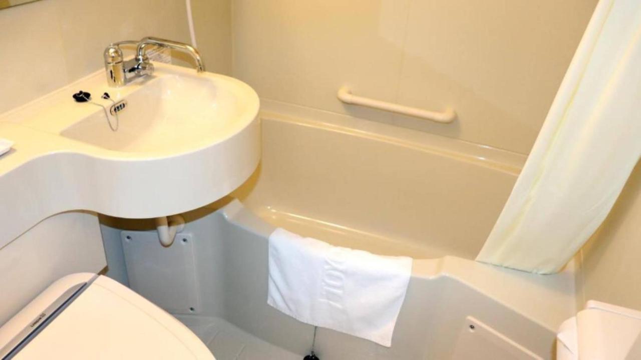Toyoko Inn Marugame Ekimae Экстерьер фото