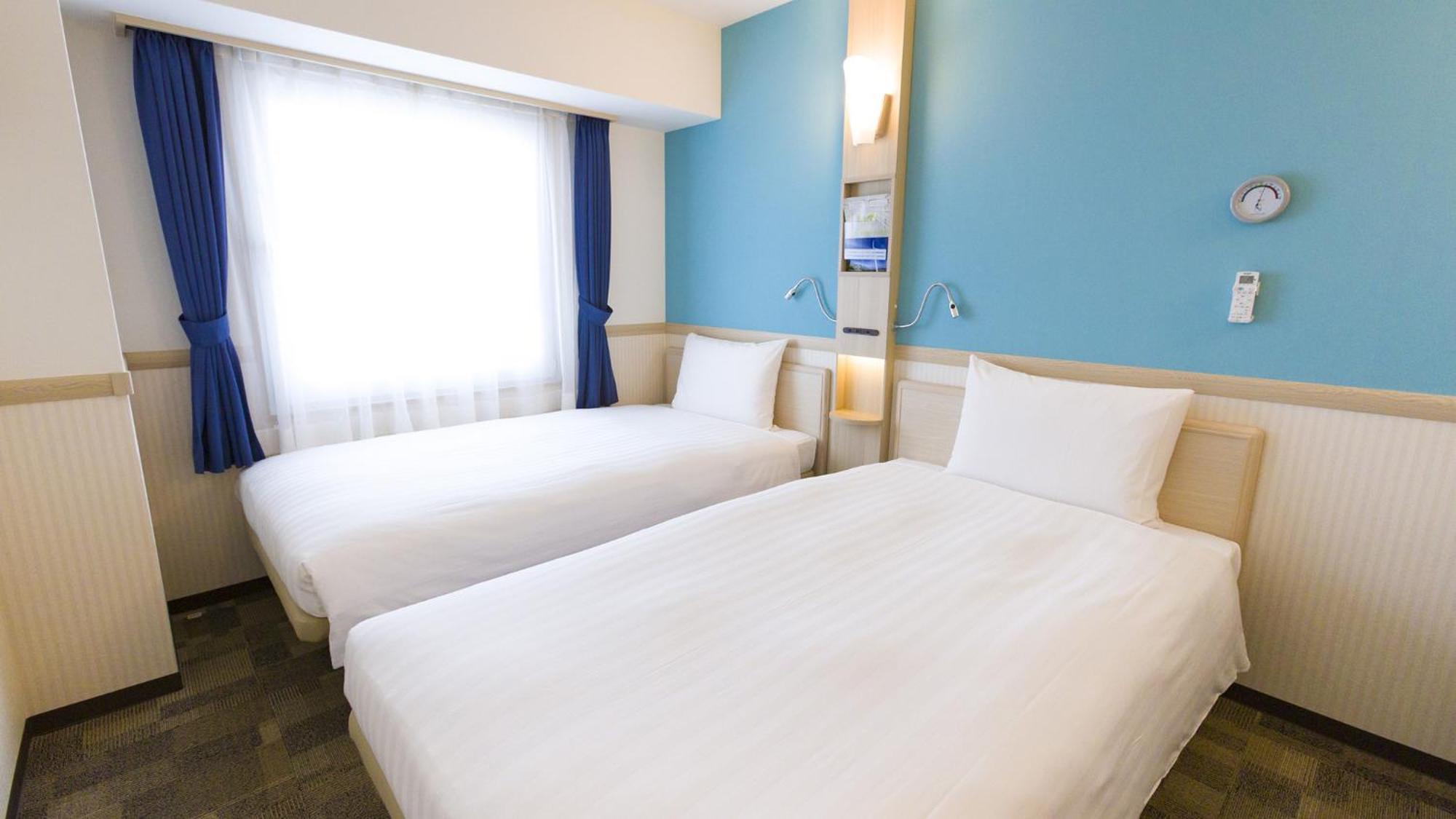 Toyoko Inn Marugame Ekimae Номер фото